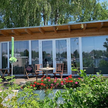 Tiny House Oder Ferienwohnung Auf Der Sunset Marina Берлин Екстериор снимка